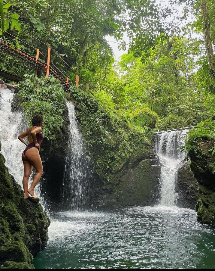 Pozas Y Cascadas La Presa Río Cuarto Esterno foto